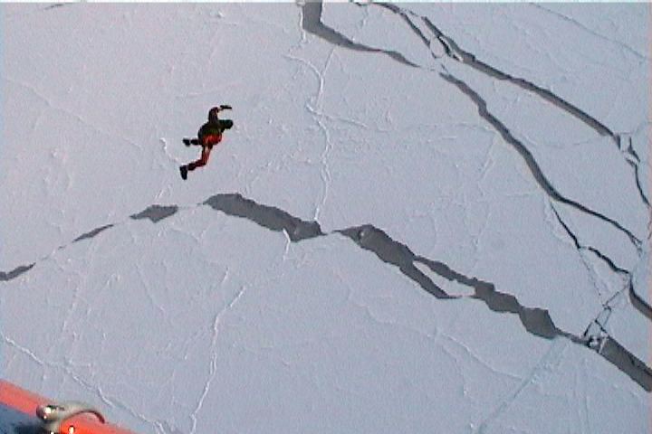 Picture of Skydivers in continous free fall over the North Pole.