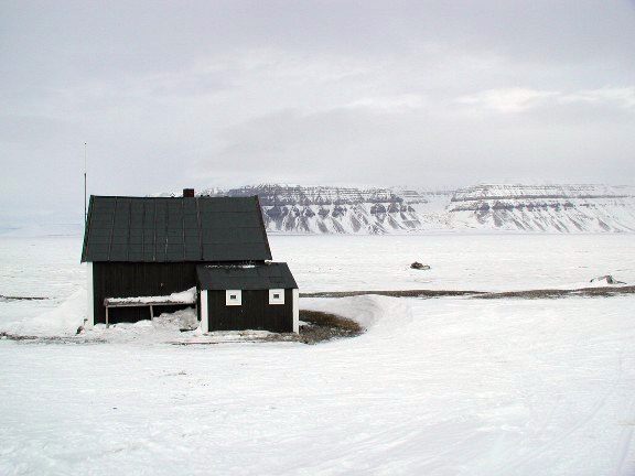 A lone building found on this snowmobile tour