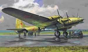 ZVEZDA 1/72 PETLYAKOV PE-8 ON STALIN'S PLANE MODEL KIT